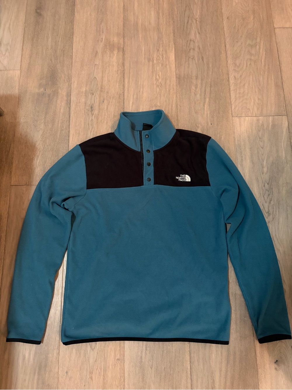The North Face Teal and Black Snap-Button Fleece Pullover